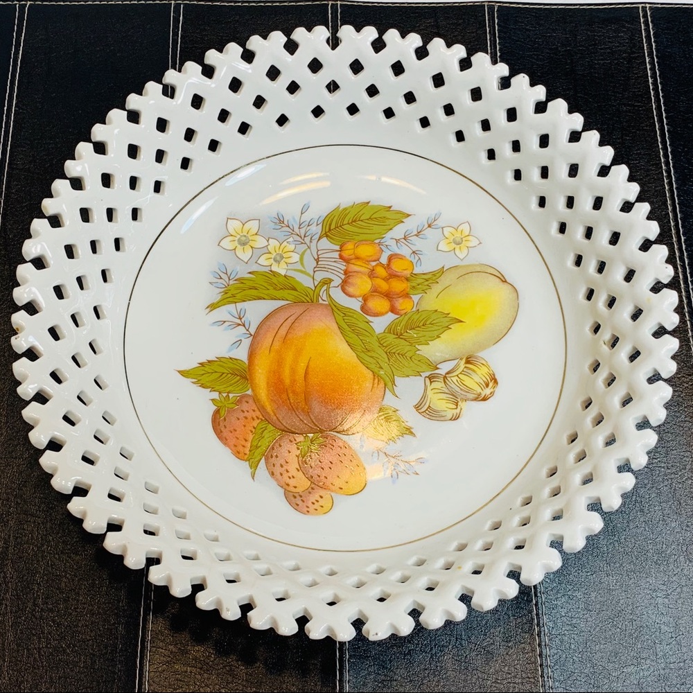 VTG Furnishing Porcelain Wares Lattice Fruit Bowl